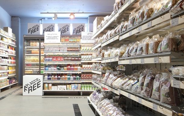В отделе более 700 продуктов будут доступны без пластиковой упаковки.