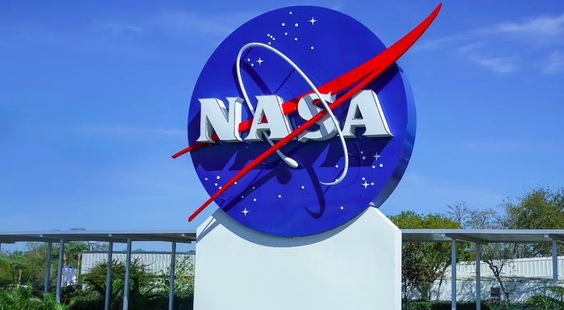 NASA обновило расчёты вероятности столкновения астероида 2024 YR4 с Луной.