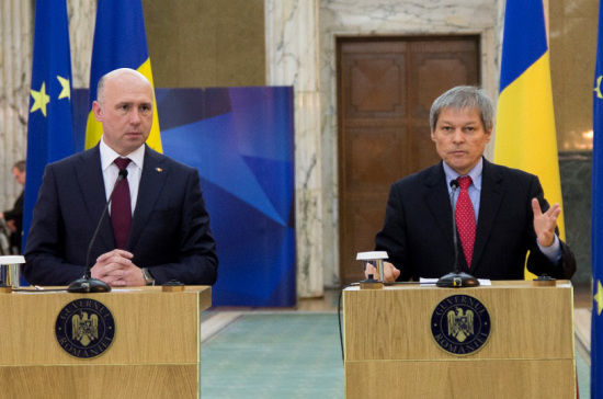 Pavel Filip și Dacian Cioloș. Foto: gov.md