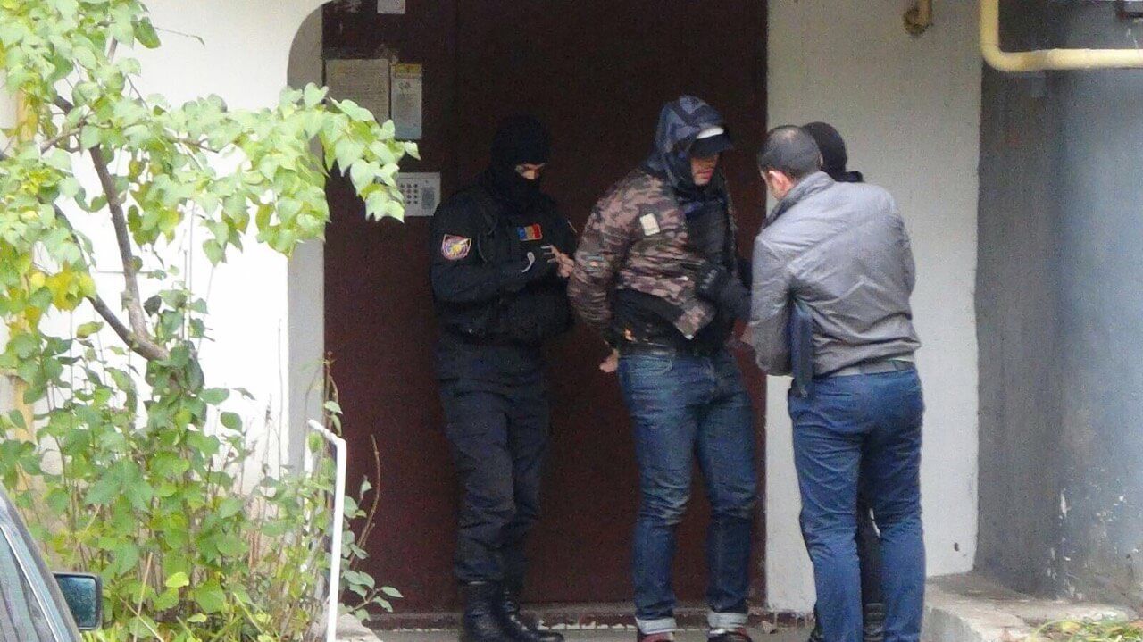 В результате вчерашней операции задержано 7 человек, одна из них — женщина на 6 месяце беременности. 