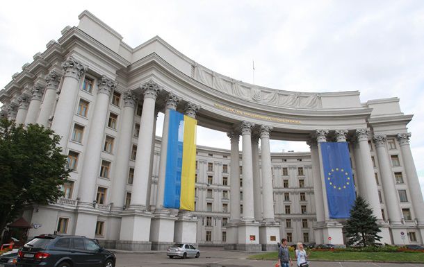 В МИД прокомментировали "встречи" Порошенко и Путина.