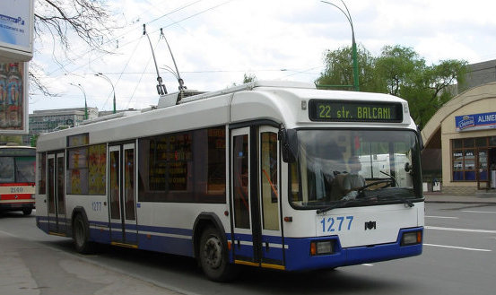 Circulația va fi sistată în legătură cu executarea lucrărilor de reparaţie a carosabilului. Foto: newsmoldova.md