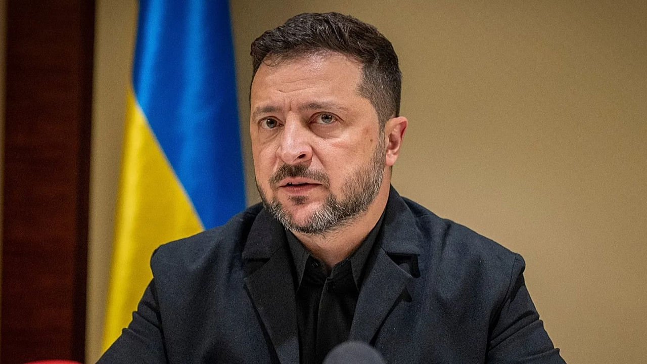 Зеленский: Российская ракета поразила ТЭЦ в Киеве, Украина не получала разведданных.
