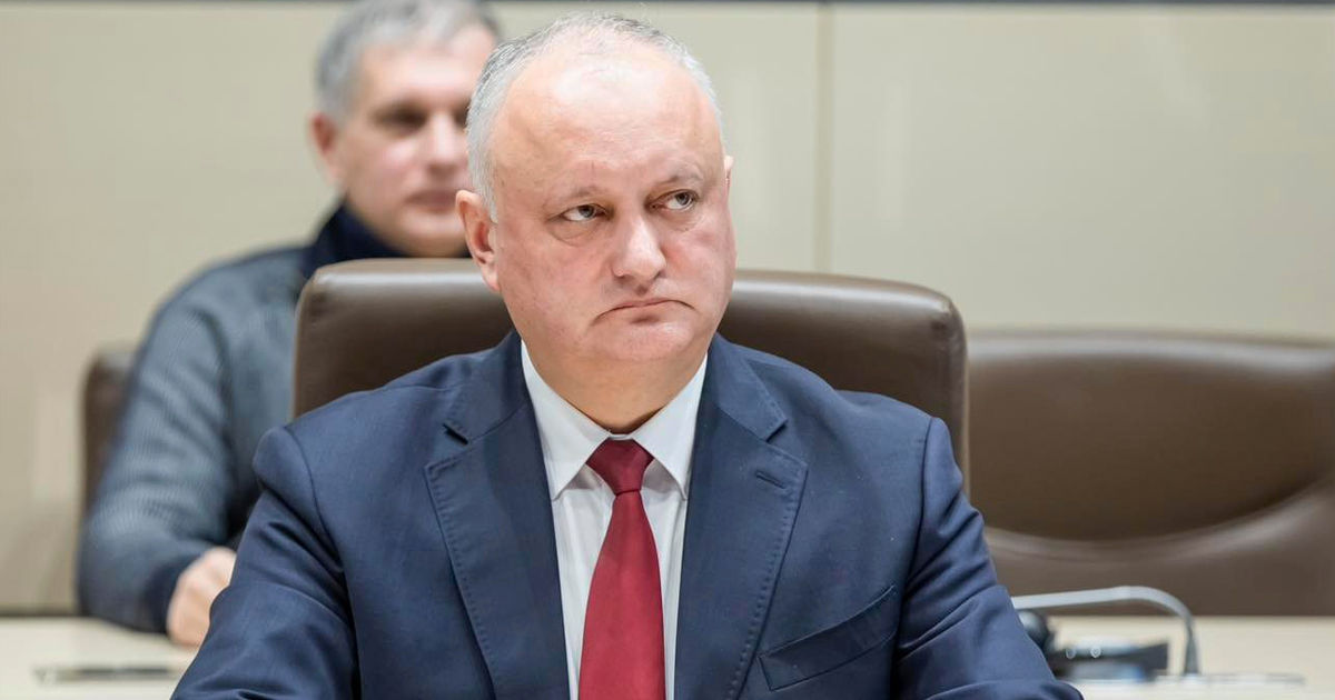 Dodon: Sandu a organizat o conferință de presă concomitent cu Putin. Se consideră regină?