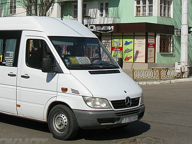 Маршрутка сбила пожилую женщину в Тирасполе