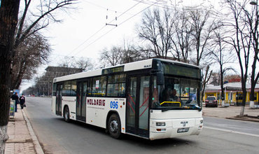 Seful parcului de autobuze a anuntat ca a discutat cu mai multi agenti economici, insa deocamdata nu a primit niciun raspuns.