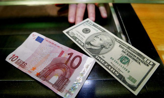 Евро подорожал на 9 банов и стоит 19,74.