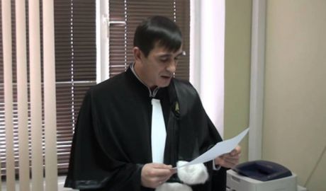 Judecătorul Ghenadie Pavliuc și-a făcut curte pe teren municipal.