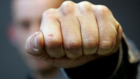 Инцидент произошел в ночь с субботы на воскресенье, когда в заведении было много людей.