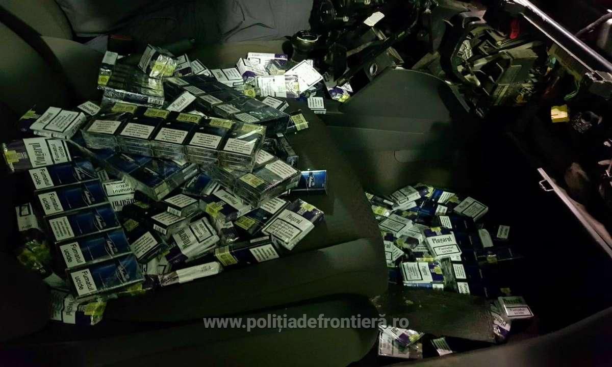 Şmecheria a doi moldoveni, deconspirată: Contrabandă cu ţigări. Foto: politiadefrontiera.ro