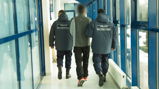 Разыскиваемого во Франции украинца экстрадировали из Молдовы.