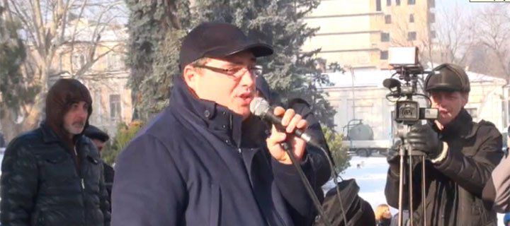 Усатый: Приедут люди из районов и этой шайке воров придет конец.