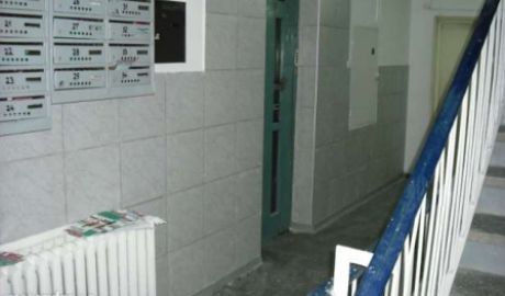 O femeie de 60 de ani, agresată de un tânăr care a vrut să o jefuiască. Foto: poză simbol/gazetadambovitei.ro