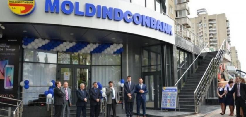Saci cu bani din Rusia urmau să treacă prin Moldindconbank. Foto: agora.md