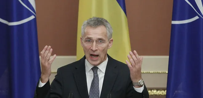 Столтенберг заявил, что НАТО будет помогать Украине.