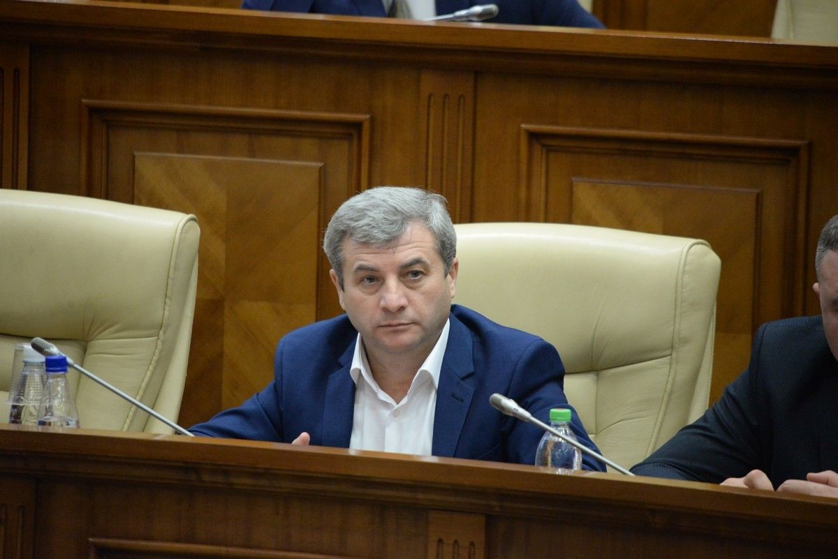Депутат ПСРМ Корнелиу Фуркулицэ. 
