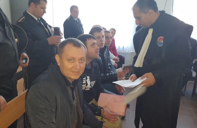 Membrii aşa-numitului grup Petrenco se vor afla încă 30 de zile sub control judiciar. Foto: noi.md