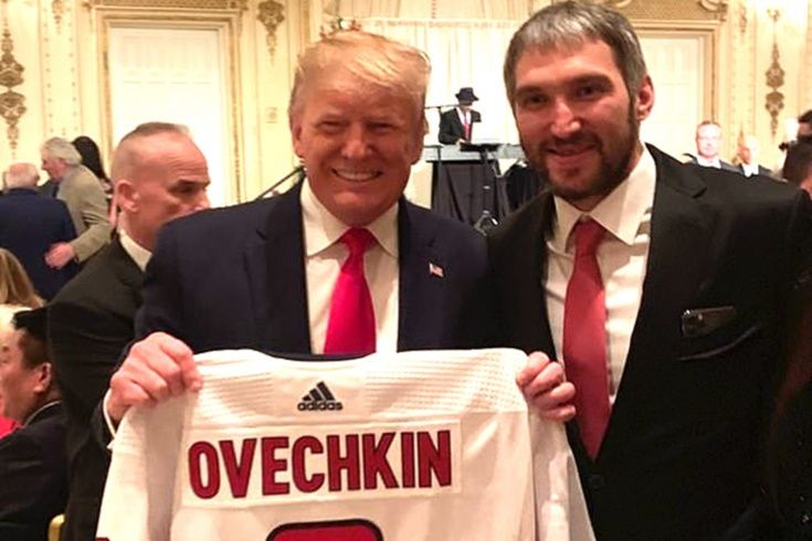 Овечкин сделал Трампу рождественский подарок.
