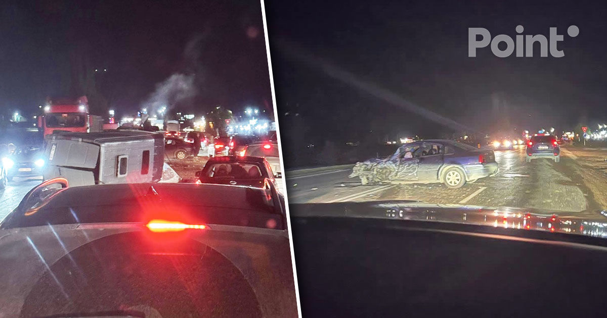 Accident la Bardar: Un microbuz s-a răsturnat.