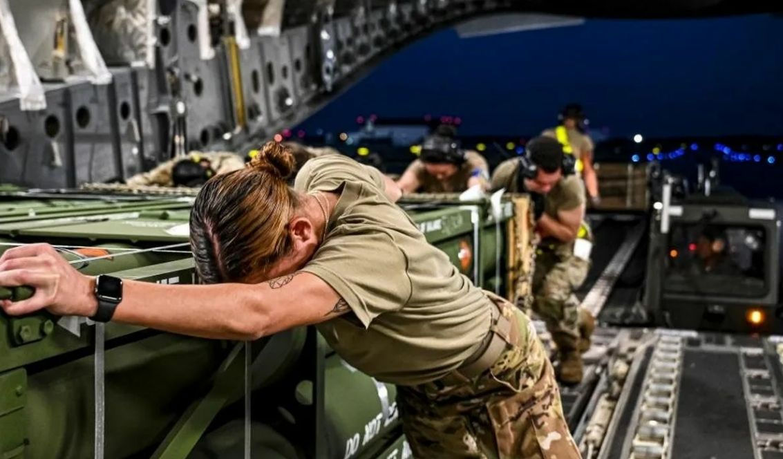 США объявили о новом крупном пакете военной помощи Украине на $1,3 млрд.