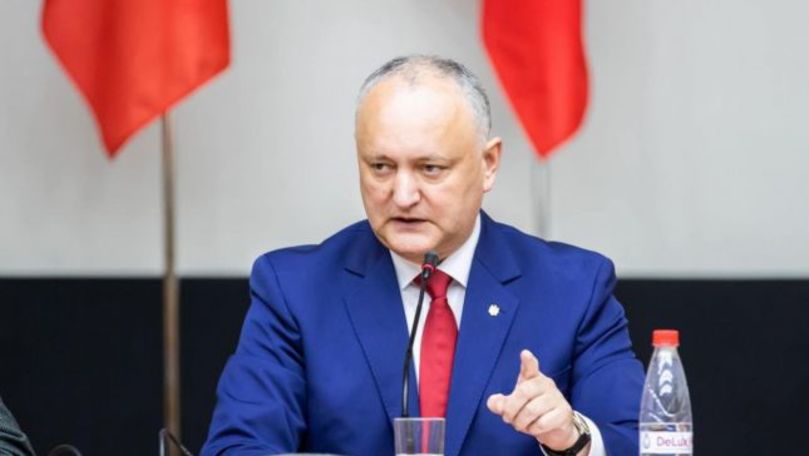 Додон: Правительство и Нацбанк не справляются, их нужно отправить в отставку.