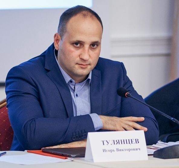  В последнее время имидж пророссийского вектора страдает, заявил Тулянцев.