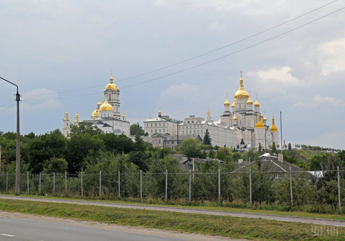 В Почаеве, где на Пасху не соблюли требований карантина, количество больных коронавирусом выросло на 50%.