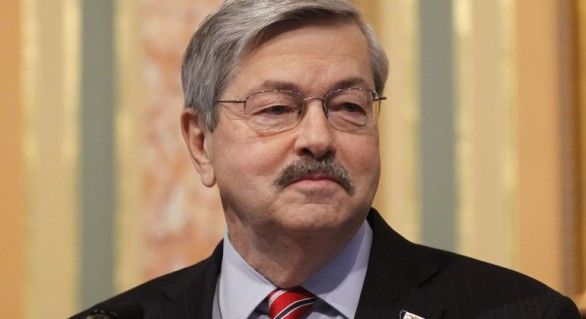 Ambasador al SUA în China, guvernatorul de Iowa, Terry Branstad.