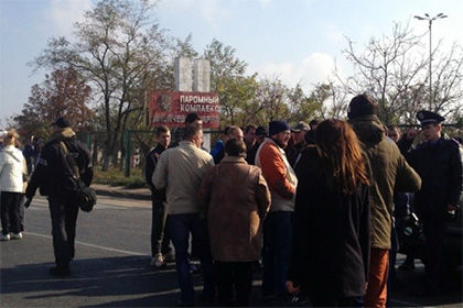 Акция проходила под лозунгами «Мы против произвола Саакашвили», длилась около получаса.