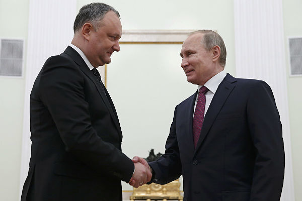 Путин поздравил Президента Республики Молдова и весь молдавский народ с Днем независимости. 