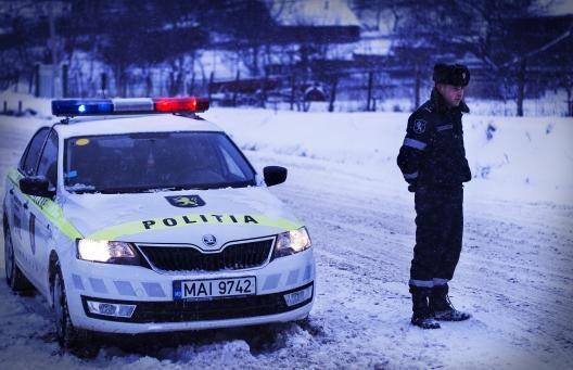 Полицейские отвезли мальчика в его родное село Василеуць Рышканского района.