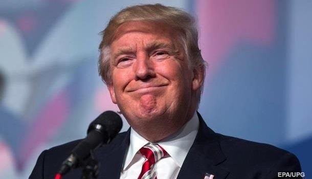 Президент США Дональд Трамп планирует ввести в США новое чрезвычайное положение.
