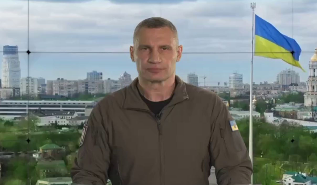 Кличко заявил о политическом давлении на фоне скандала с бомбоубежищами в Киеве.