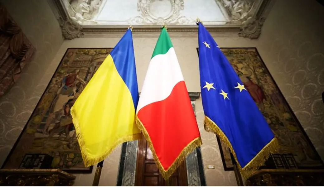 СМИ: Венгрия дала "зеленый свет" на открытие кластеров 2 и 3 для Украины.