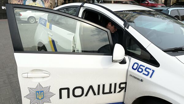 В Киеве неизвестный пригрозил взорвать мост.