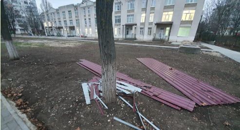 На Чеканах до сих пор не привели в порядок недавно открытый детсад.