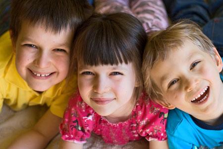 Deputatul cu cea mai numeroasă familie este liberal-democratul Chiril Lucinschi care educă 4 copii: Petru, Alexandra, Egor și Pavel.