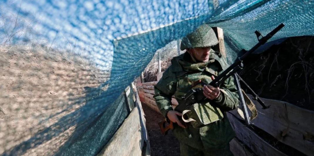 Начались ракетные обстрелы военных объектов по всей Украине.