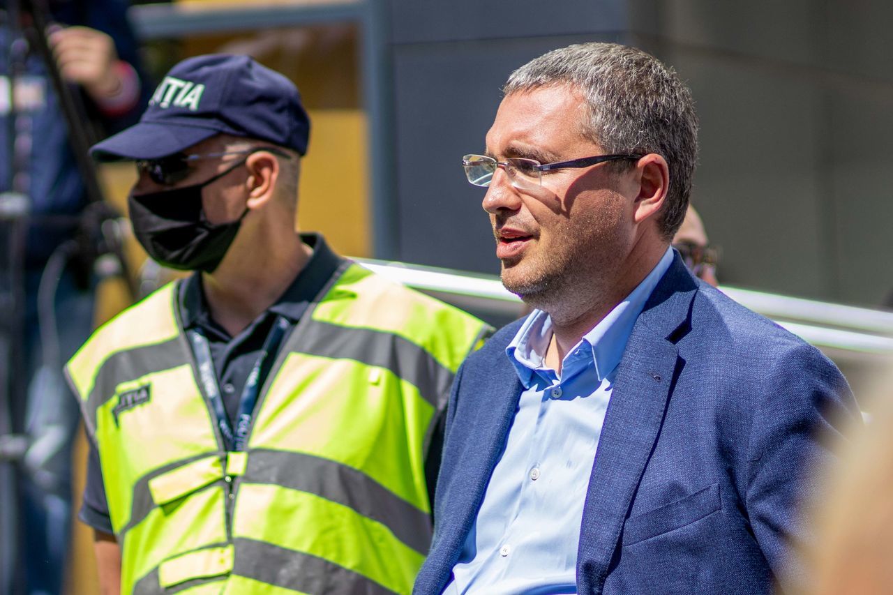 Судьи, ведущие дело об убийстве в Елизавете, пожаловались в ВСМ на Ренато Усатого.