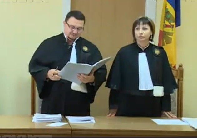 Киронда не исключает и других "сюрпризов" от Киртоакэ и Гимпу.