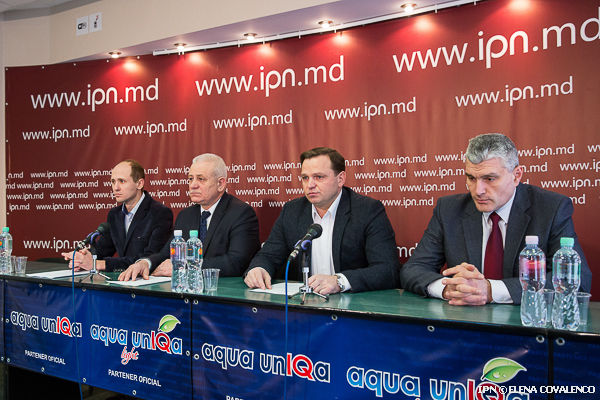 Andrei Năstase a subliniat că Platforma a devenit din nou ținta unui atac mediatic din partea „guvernării controlate de Vlad Plahotniuc.
