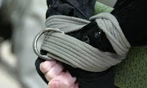 În prezent se efectuează o serie de măsuri operative de anchetă pentru identificarea elevei pierdute.  