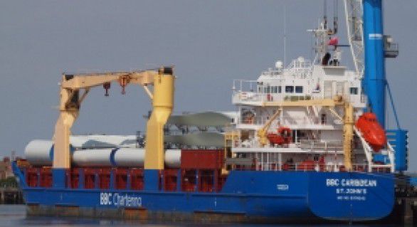 Şapte marinari ruşi şi unul ucrainean, membri ai echipajului unui nave cargo, au fost răpiţi de piraţi în largul coastelor Nigeriei.