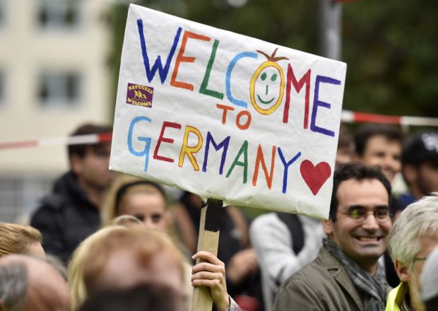 10.000 de migranţi vor locui în hoteluri de lux în Berlin, în timp ce mii de germani trăiesc pe străzi. Foto: aktual24.ro