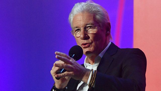 Известный голливудский актер Ричард Гир.