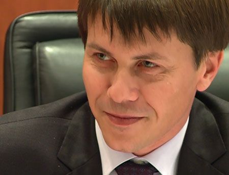 Буквально на финишной прямой было решено, что Минюст возглавит Олег Ефрим.
