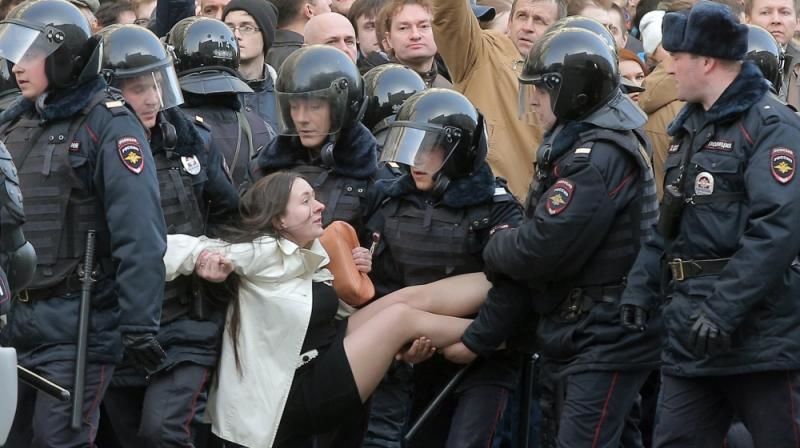 Elevii, ţinta protestelor ruse. Pe cine vor mai folosi autoritățile