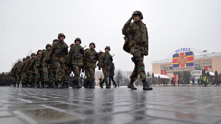 Brigada Dacia, la 26 de ani. Militarii au făcut spectacol