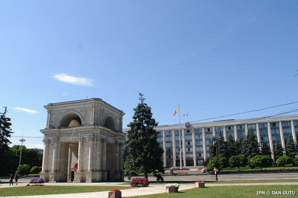 Ceea ce vrem să se întâmple pe 3 noiembrie, vrem să fie o Campanie pentru Moldova şi nu face parte din niciun fel de campanie politică sau electorală.