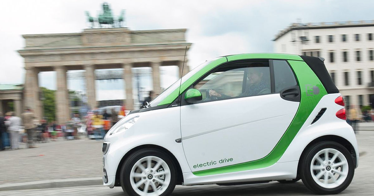 В Германии бундестаг одобрил выплаты до 6000 евро за покупку электромобиля.